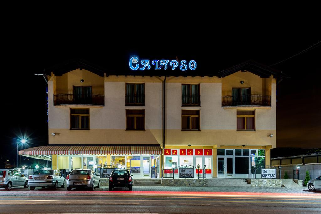 Motel Calypso Травник Екстериор снимка